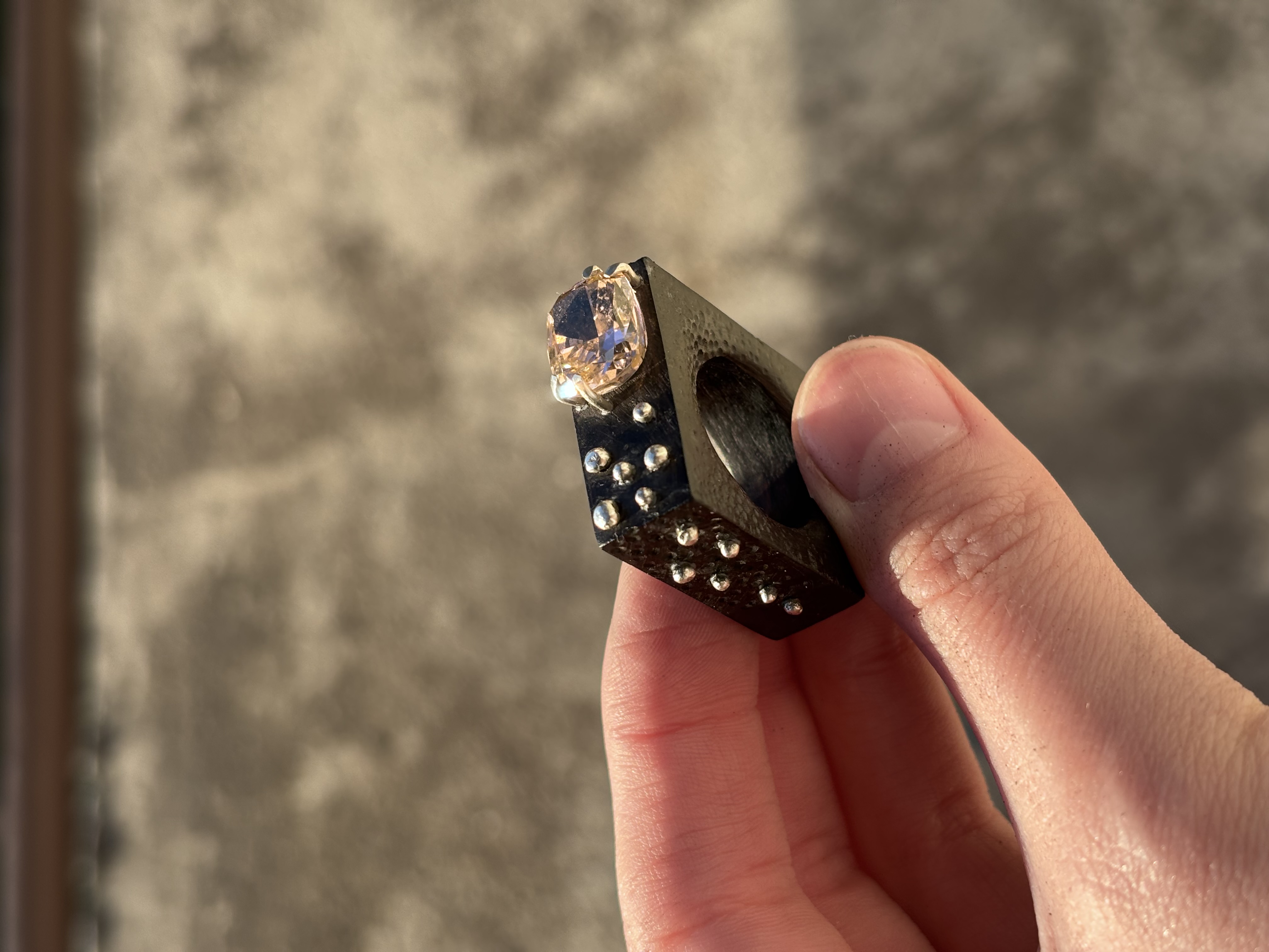 Sculptural ring 