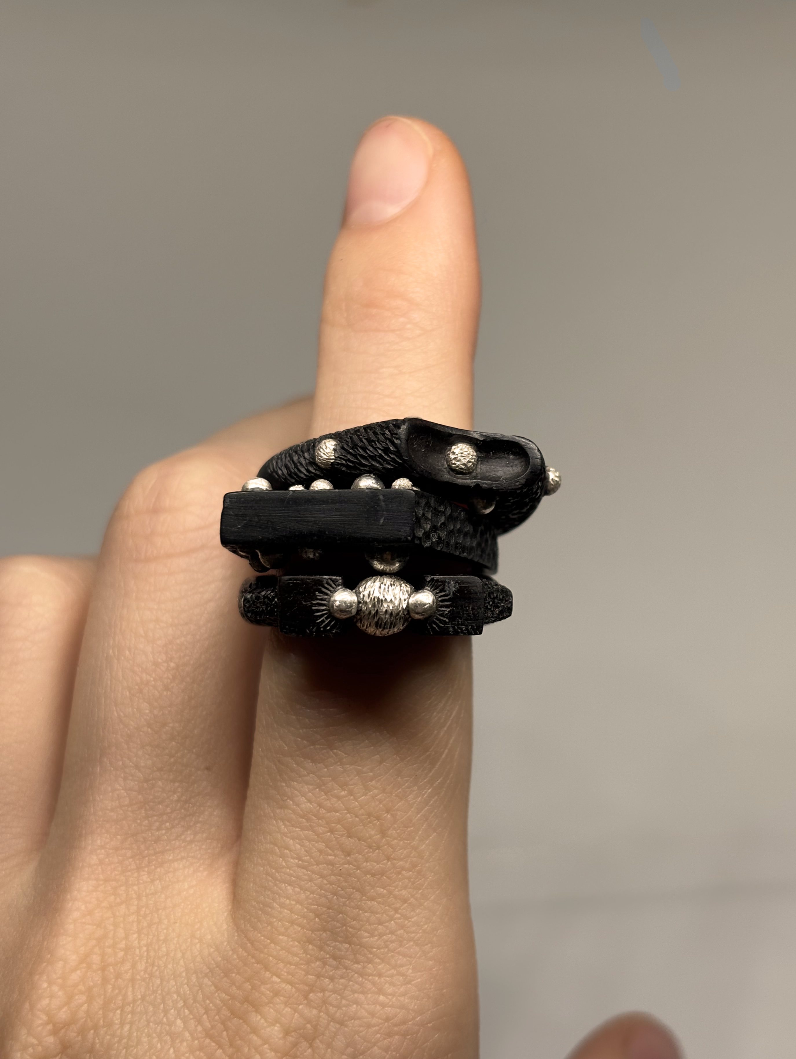 Wood doba ring 0.3 view 3